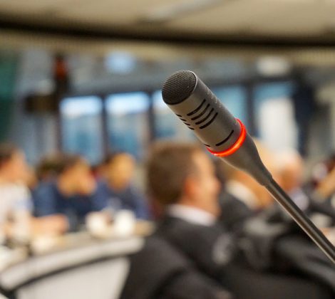 Simultanes Dolmetschen